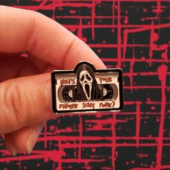 😱What's your favorite scary movie? enamel pin - Picture 1 of 4